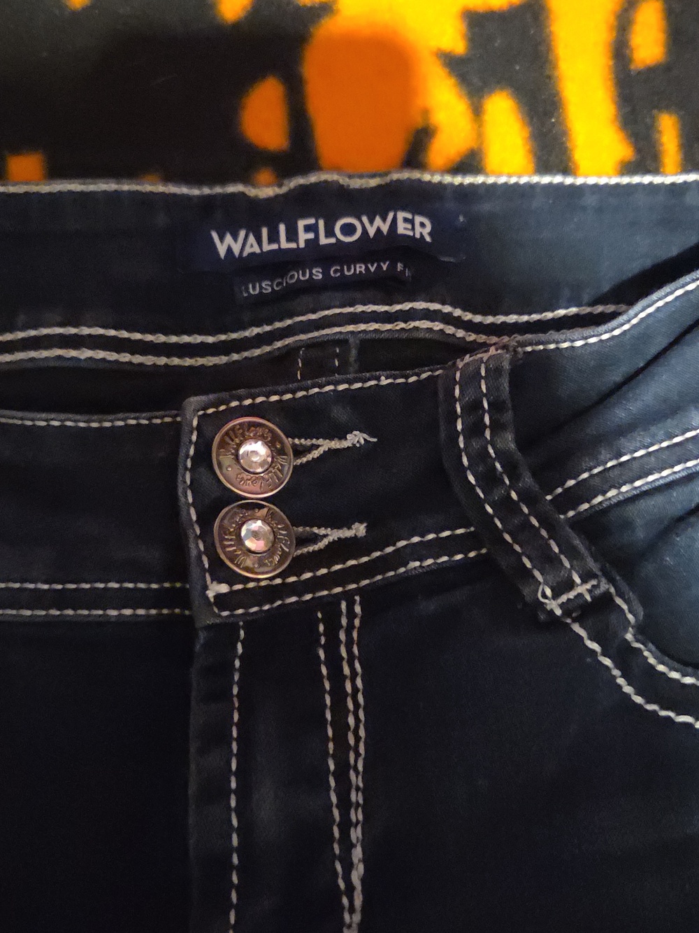 Wallflower Jeans - Picture 3 of 5
